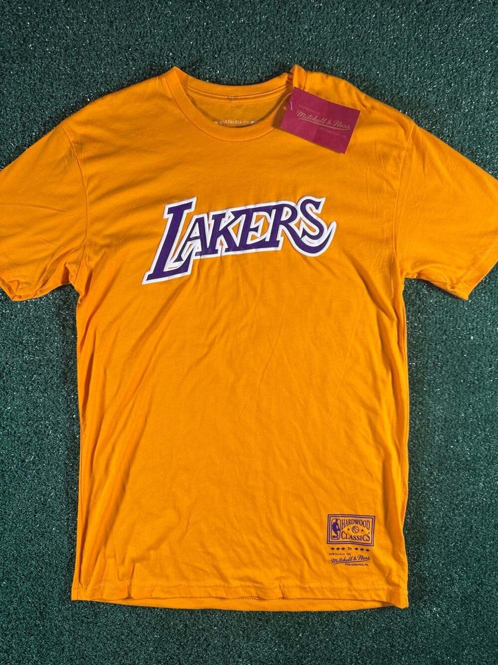 Mitchell & Ness Los Angeles Lakers Hardwood Classics Jersey T-Shirt Size M